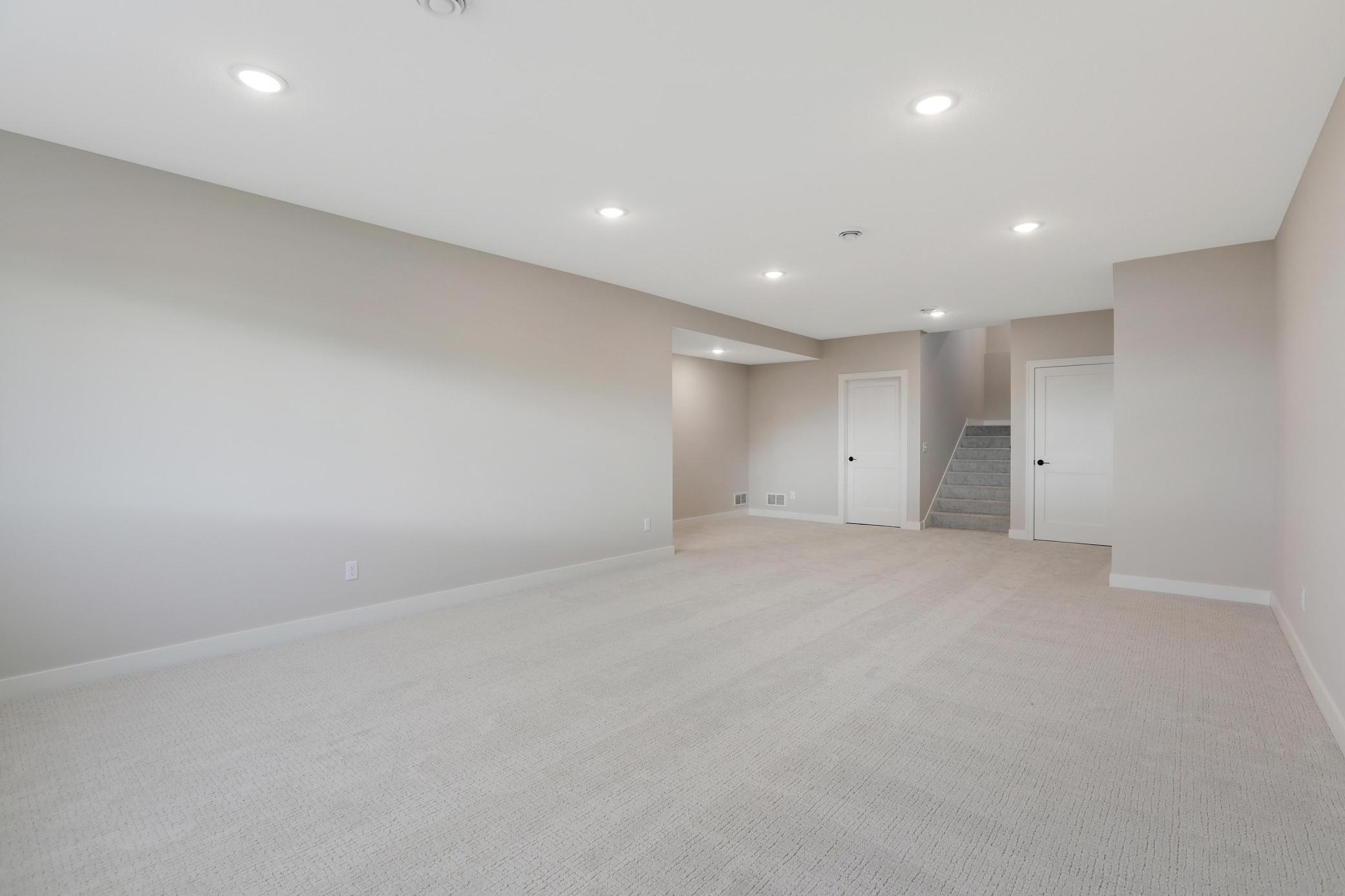 9568 63rd Street, Cottage Grove, Minnesota image 36