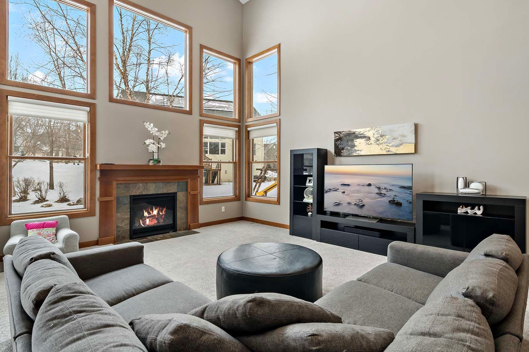9239 Gateway Lane, Eden Prairie, Minnesota image 14