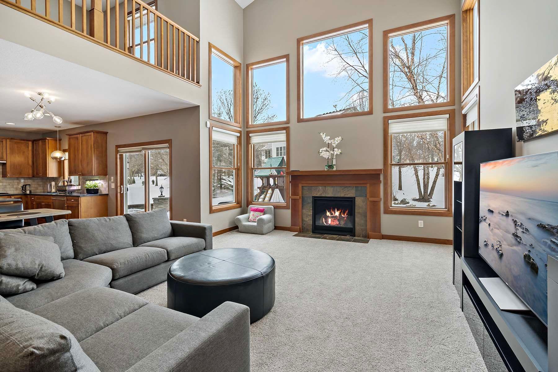 9239 Gateway Lane, Eden Prairie, Minnesota image 11