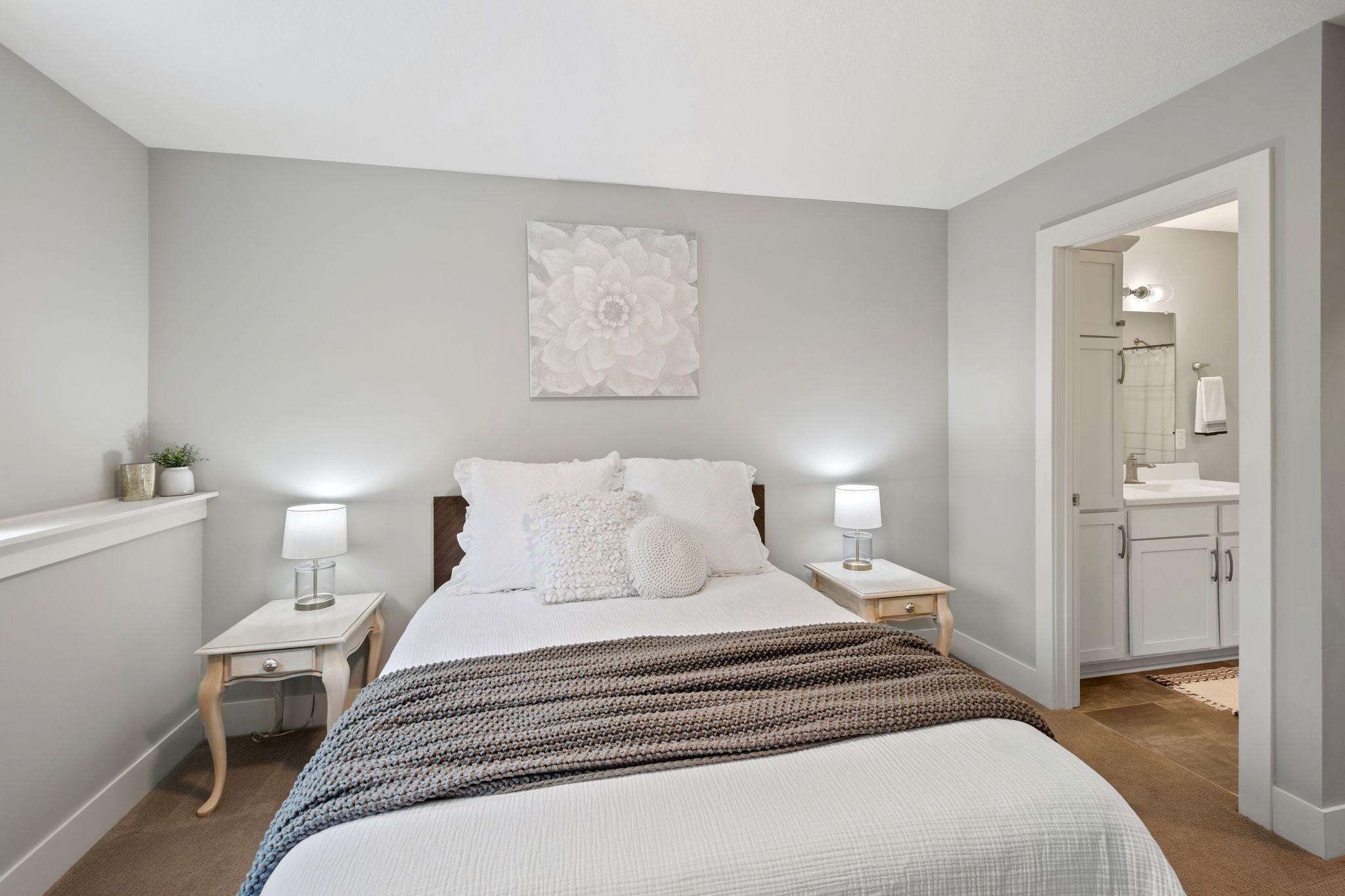 4230 Valley View Road, Edina, Minnesota image 38