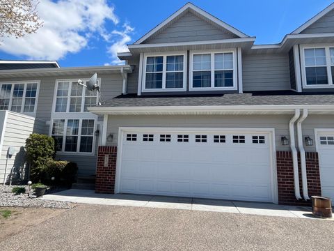 Townhouse For Sale - 9174 Overlook Lane<br/> Monticello, MN 55362