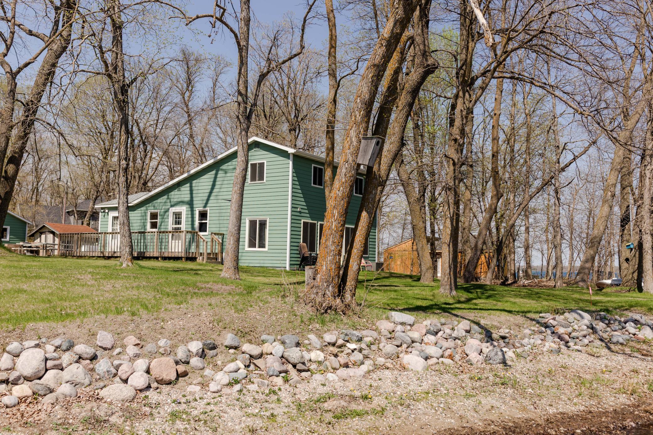 20850 Leona Beach Rd - Rochert, MN 56578