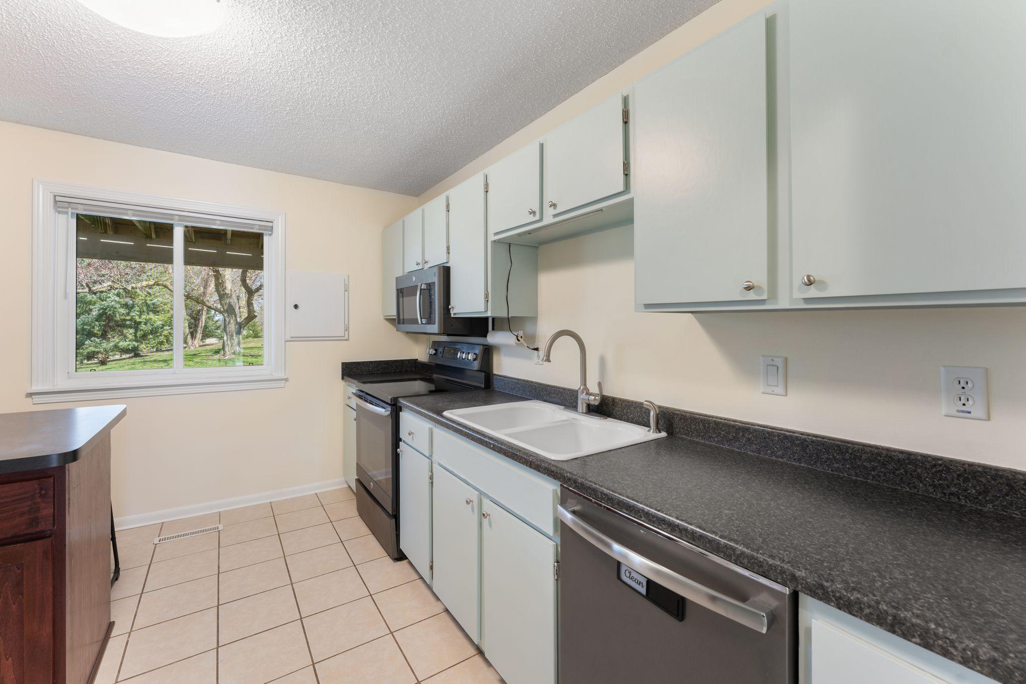 5426 Sanibel Drive, Minnetonka, Minnesota image 13