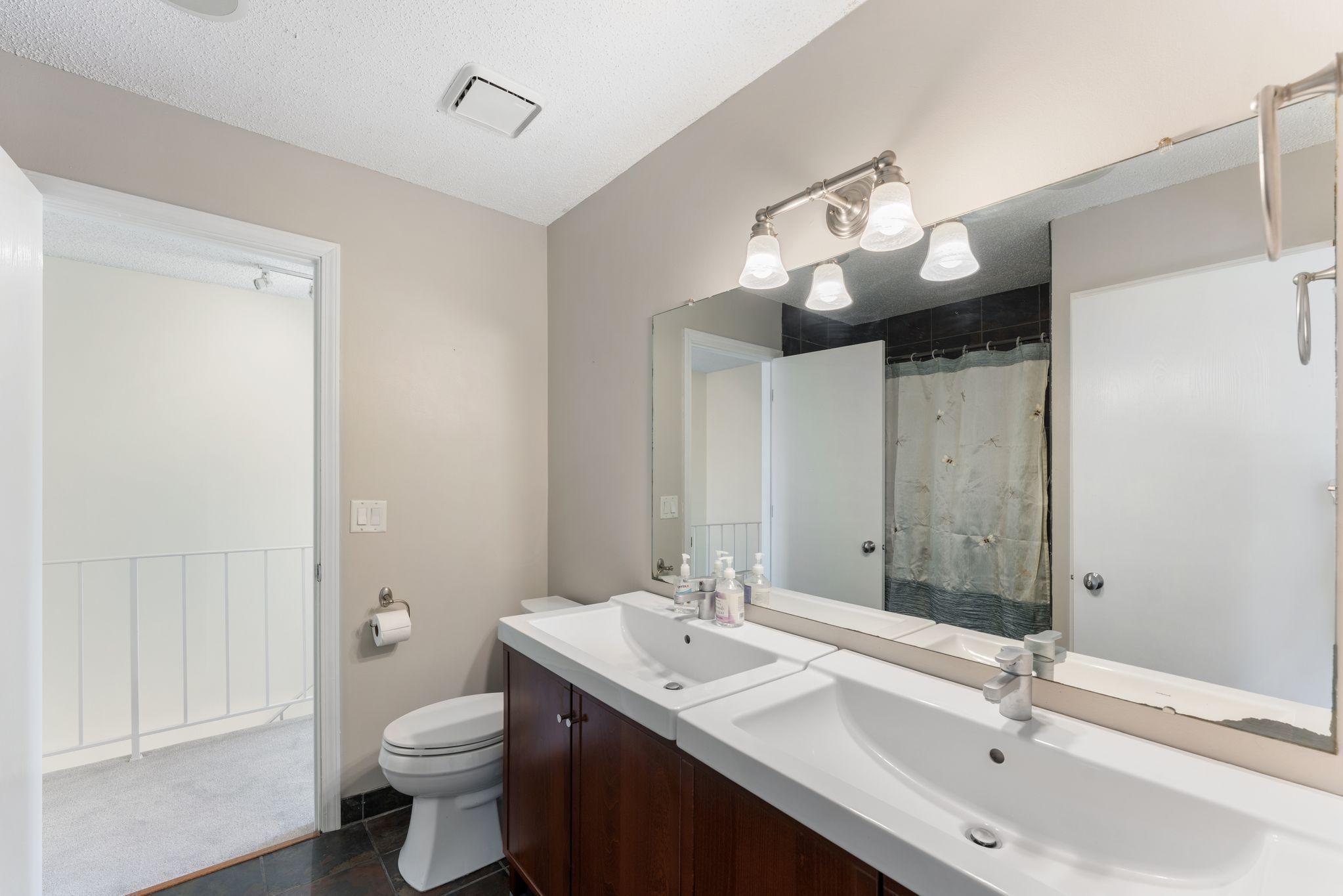 5426 Sanibel Drive, Minnetonka, Minnesota image 25