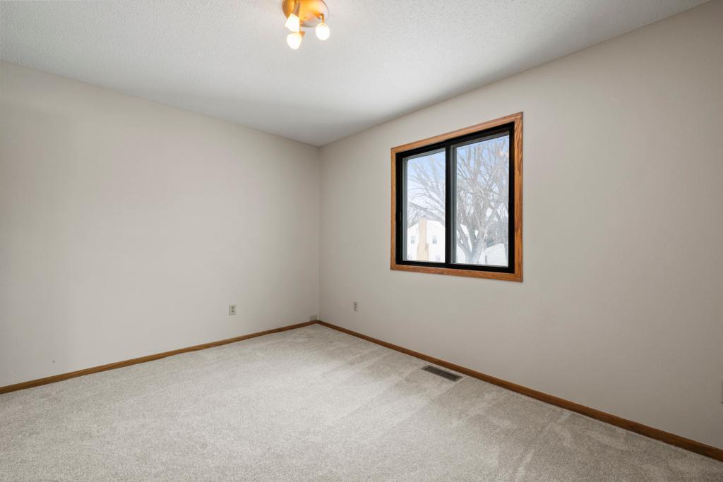 7523 15th Street Lane, Saint Paul, Minnesota image 24