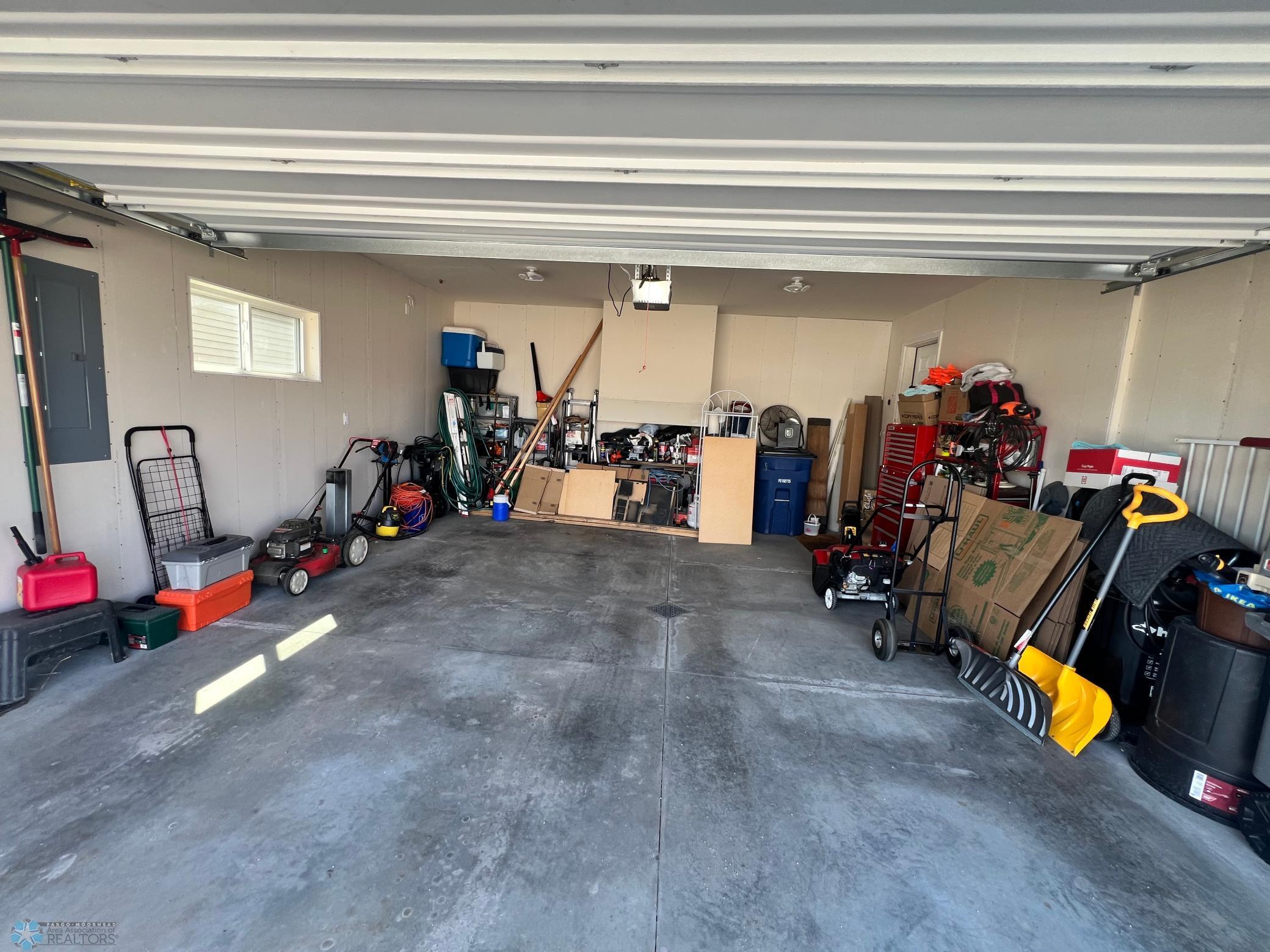 4505 19th Street, Moorhead, Minnesota image 22