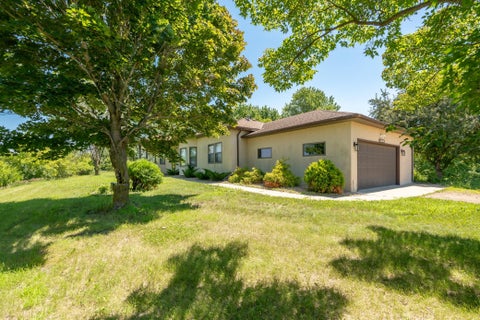 Homes For Sale - 13261 Marystown Road<br/> Shakopee, MN 55379