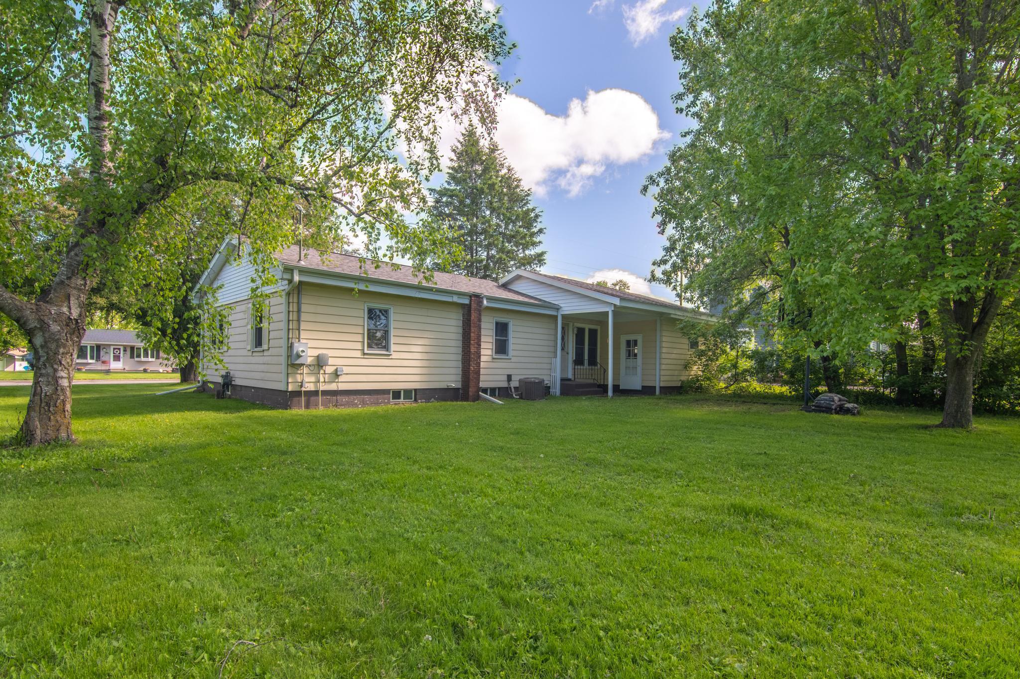 76 South Avenue, Clear Lake, Wisconsin image 3