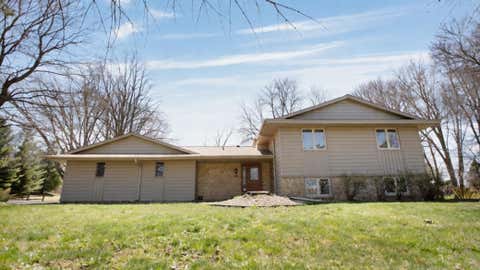 Homes For Sale - 10221 Jeffery Lane<br/> Rogers, MN 55374