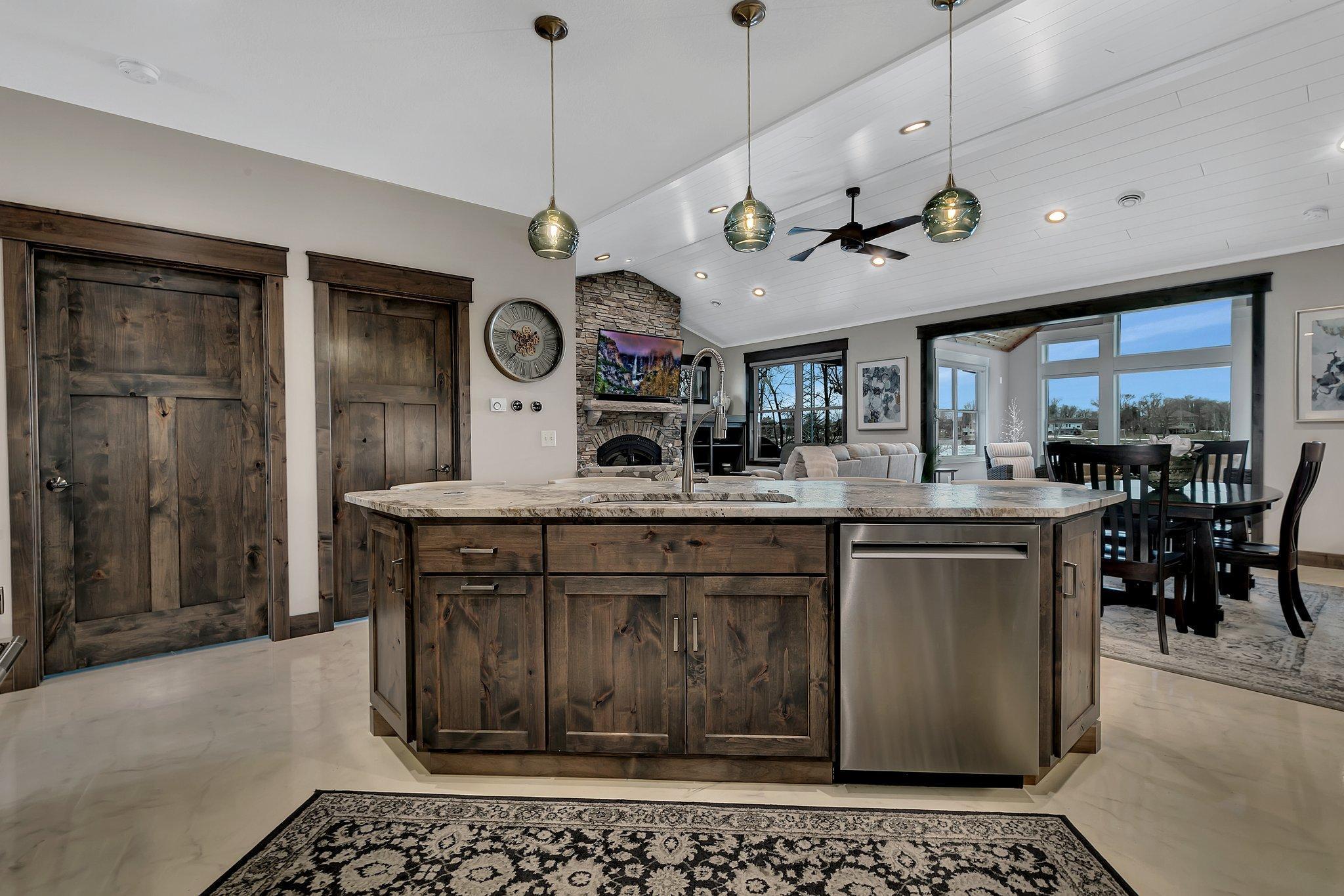 850 Lakewood Drive, Hutchinson, Minnesota image 8