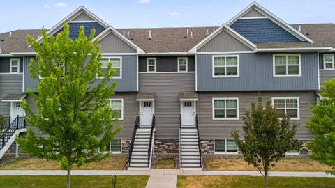 Townhouse For Sale - 10241 3rd Street<br/> Minneapolis, MN 55434