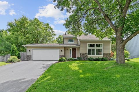 Homes For Sale - 4770 Yorktown Lane<br/> Minneapolis, MN 55442