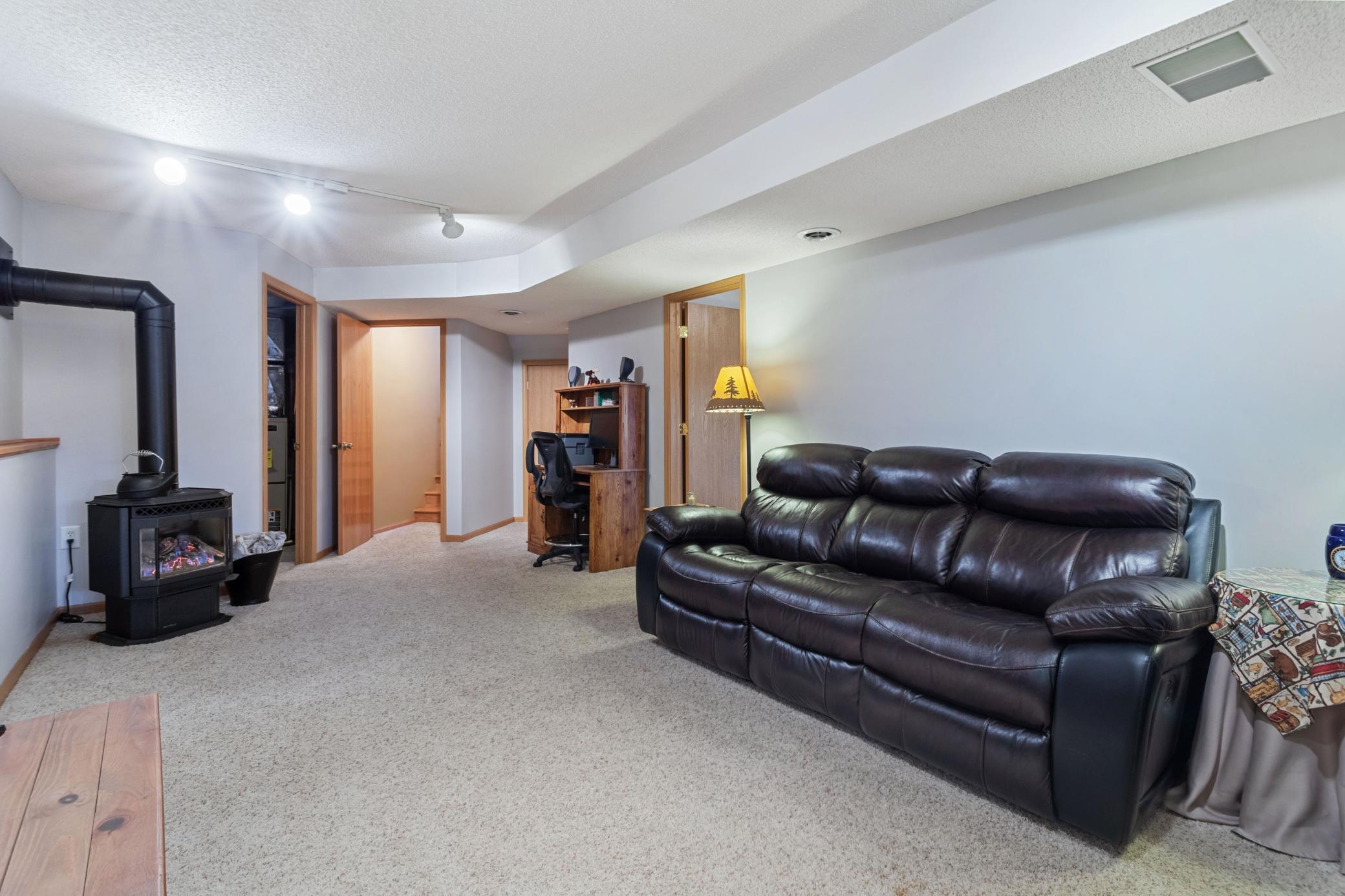 25655 Forest Boulevard Court, Wyoming, Minnesota image 15