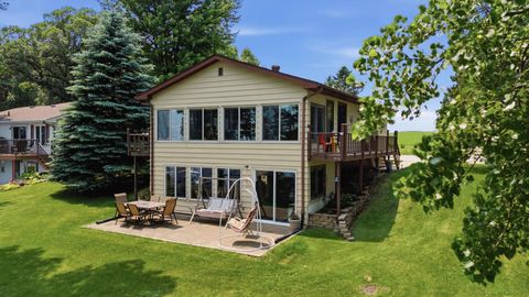 Homes For Sale - 36086 N Silver Lake Road<br/> Battle Lake, MN 56515