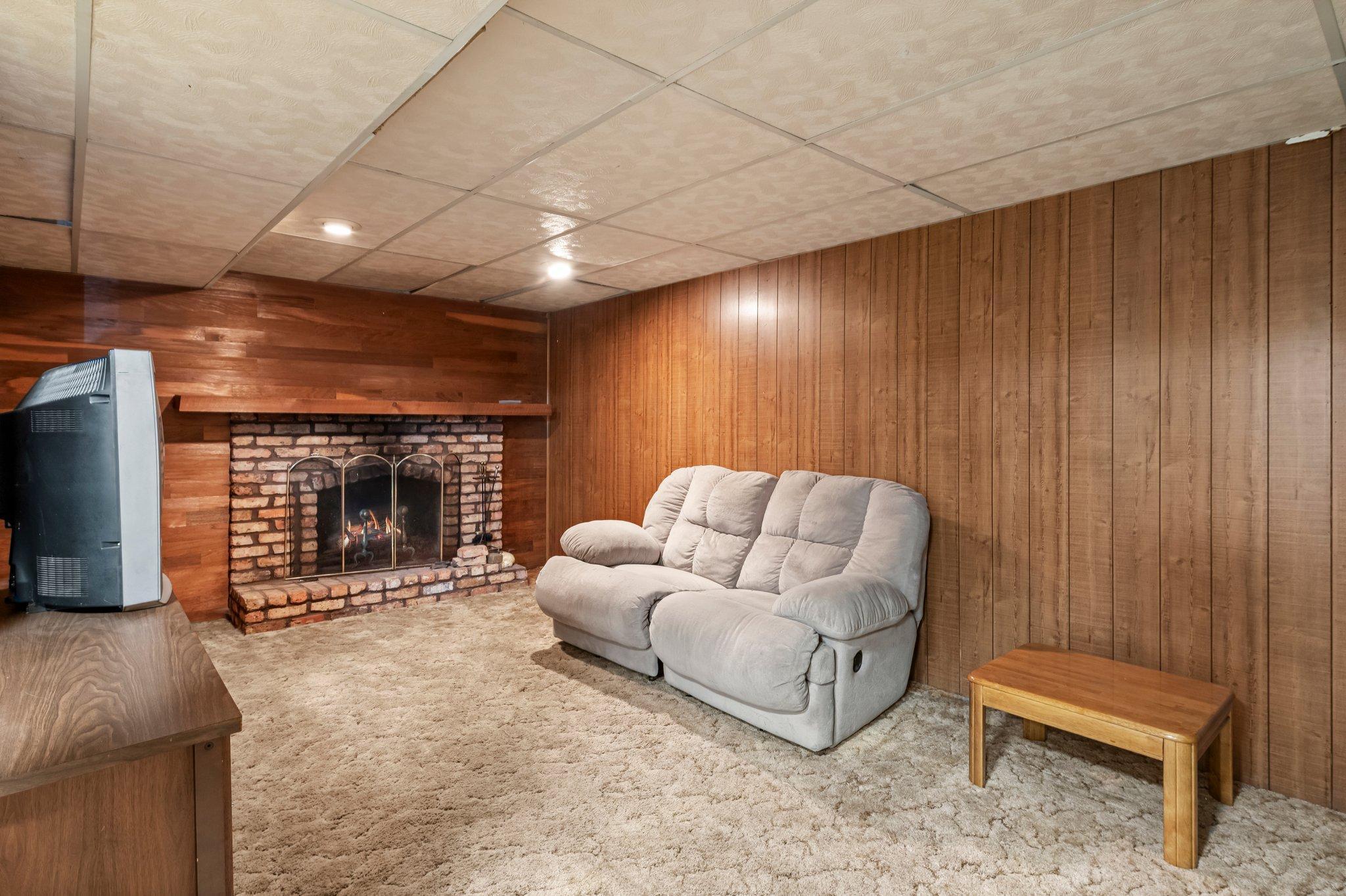 8251 158th Lane, Anoka, Minnesota image 27