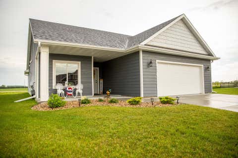 Homes For Sale - 100 Willow Lane<br/> Kasson, MN 55944