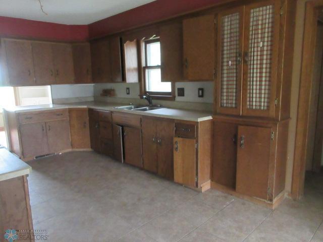 Moorhead, Minnesota 56560, United States, 3 Bedrooms Bedrooms, ,2 BathroomsBathrooms,Residential,Active,158892