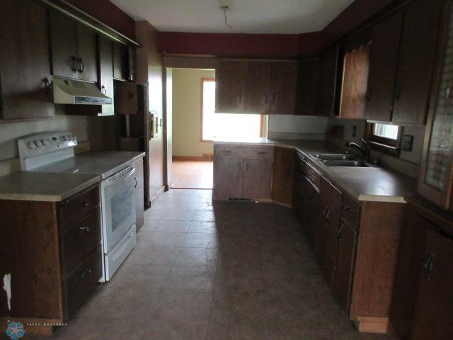 Moorhead, Minnesota 56560, United States, 3 Bedrooms Bedrooms, ,2 BathroomsBathrooms,Residential,Active,158892