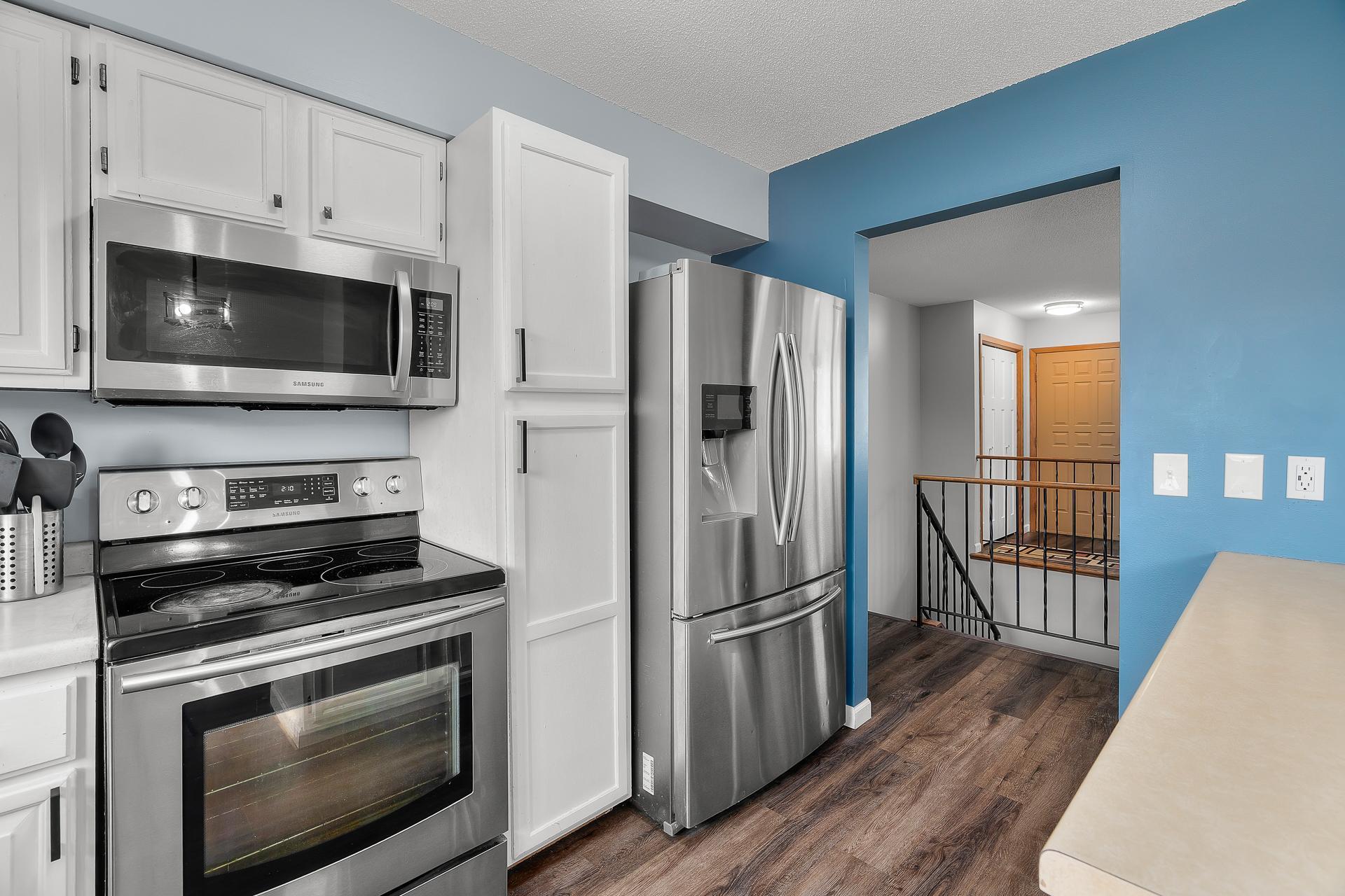 7350 Bagpipe Boulevard, Eden Prairie, Minnesota image 9
