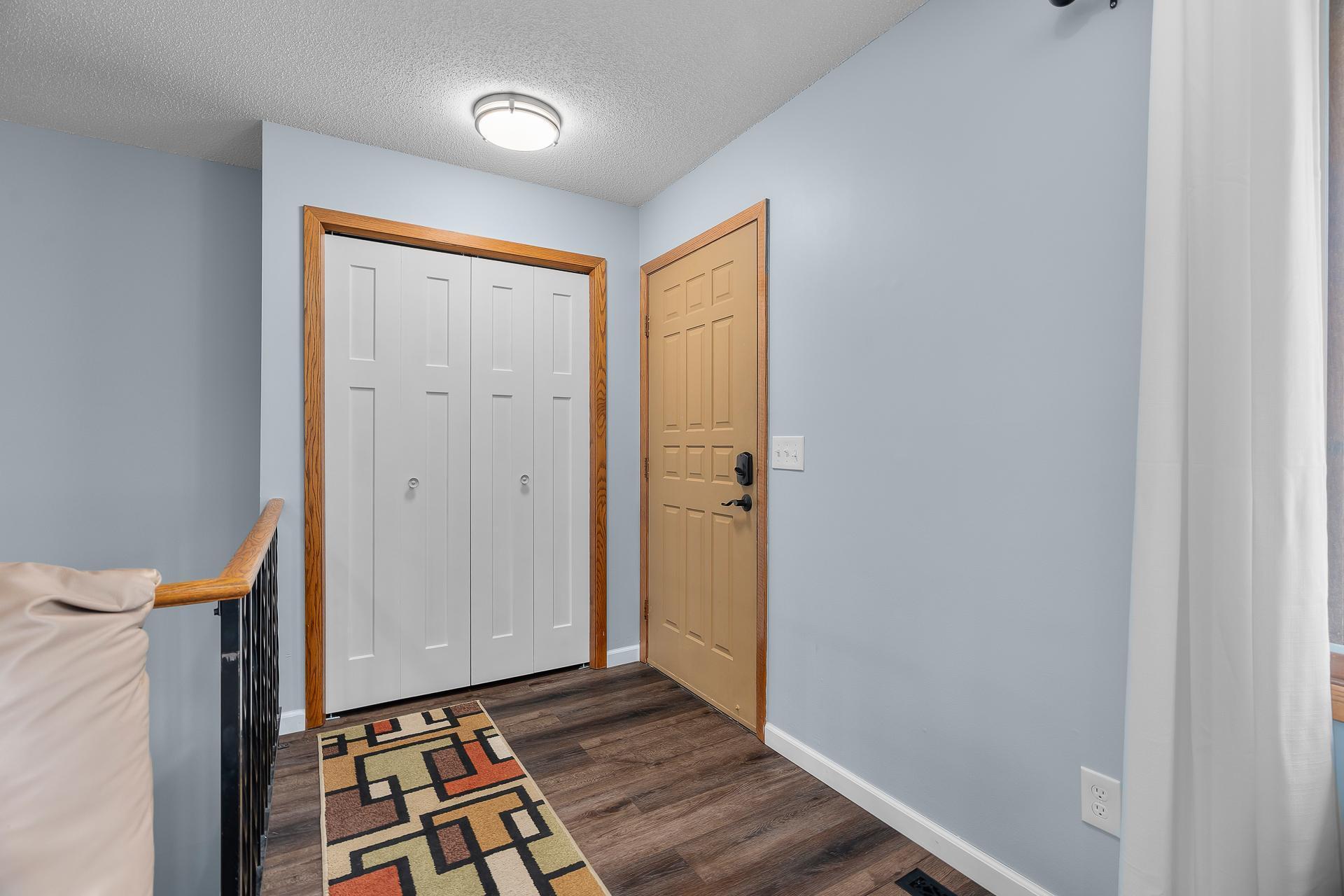 7350 Bagpipe Boulevard, Eden Prairie, Minnesota image 2