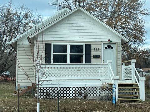 Homes For Sale - 232 1st Avenue<br/> Cass County, West Fargo, ND 58078