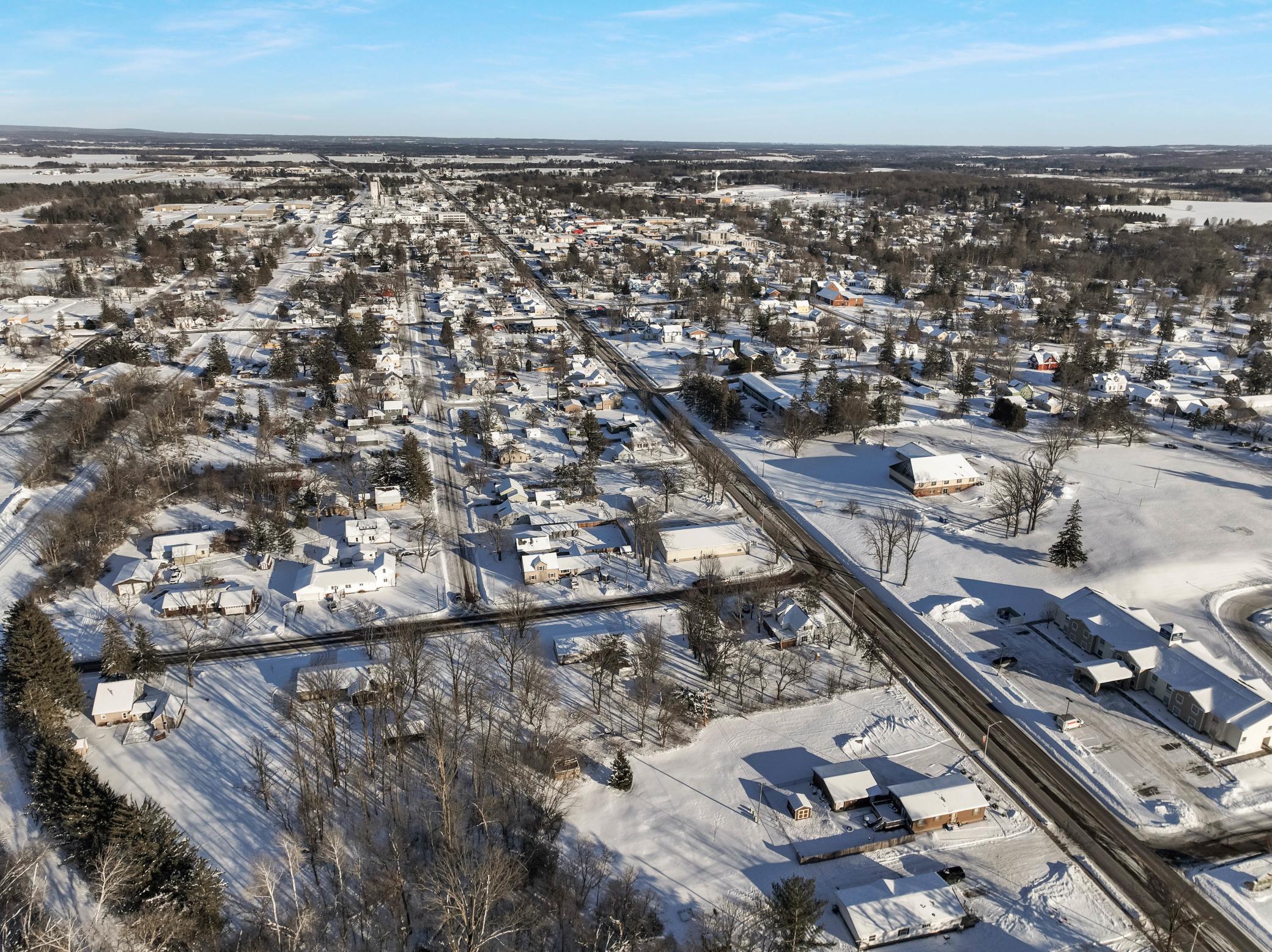 429 W Division Avenue, Barron, Wisconsin image 16