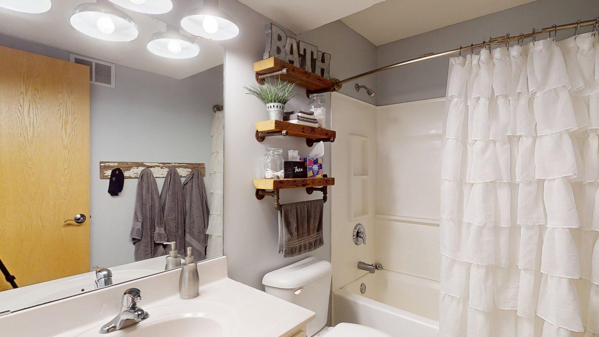3057 Venice Lane, Rochester, Minnesota image 36