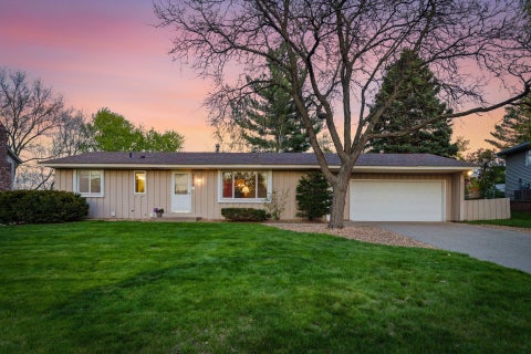 Homes For Sale - 5856 139th Street<br/> Dakota County, Saint Paul, MN 55124