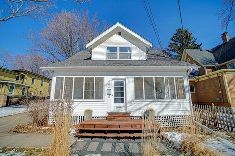 Homes For Sale - 206 Elm Street<br/> Stillwater, MN 55082