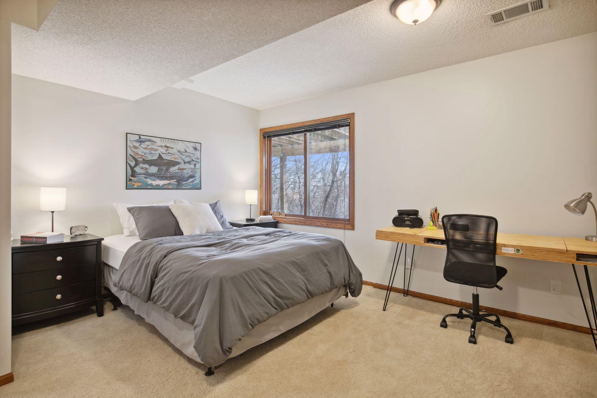 13611 Parkwood Drive, Burnsville, Minnesota image 21