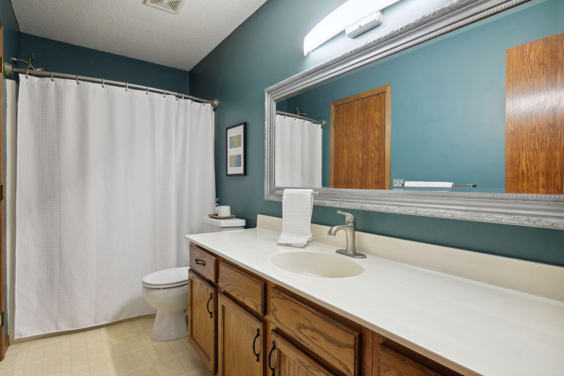 13611 Parkwood Drive, Burnsville, Minnesota image 19