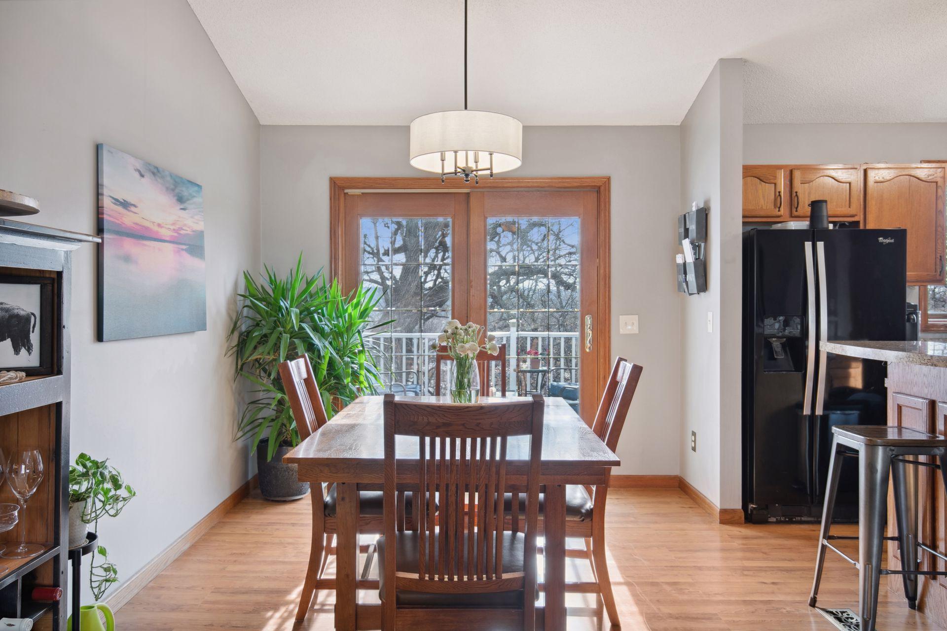 13611 Parkwood Drive, Burnsville, Minnesota image 8