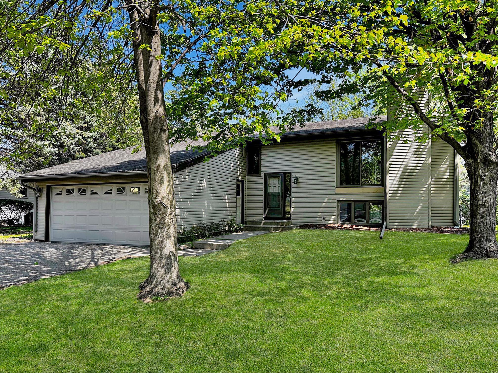 3158 Quarry Court, Eagan, Minnesota image 1