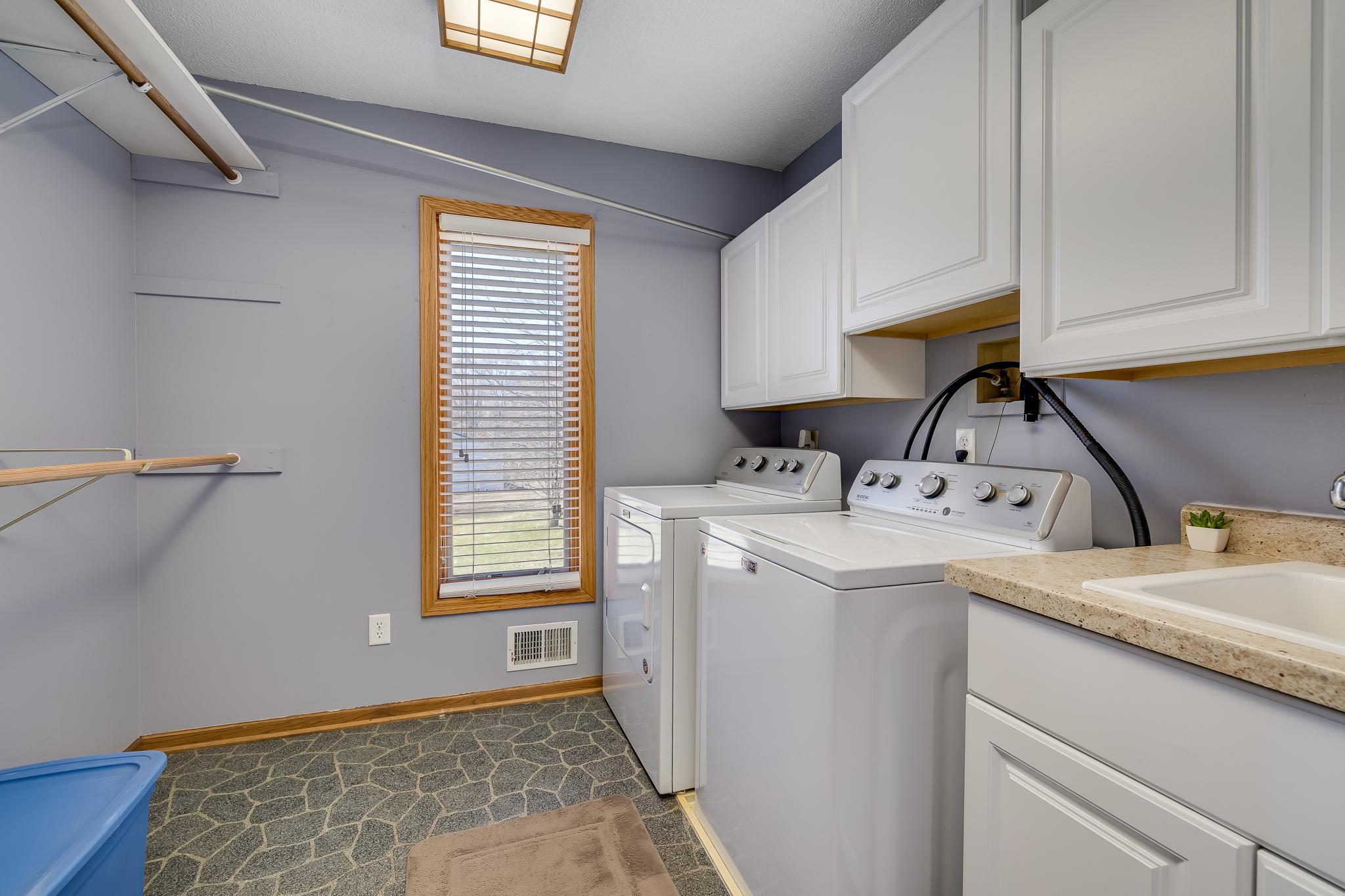 14890 Country Road, Rogers, Minnesota image 37