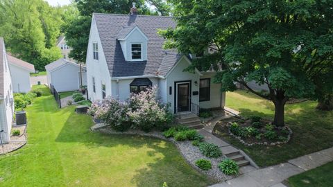 Homes For Sale - 413 Highland Road<br/> Kandiyohi County, Willmar, MN 56201