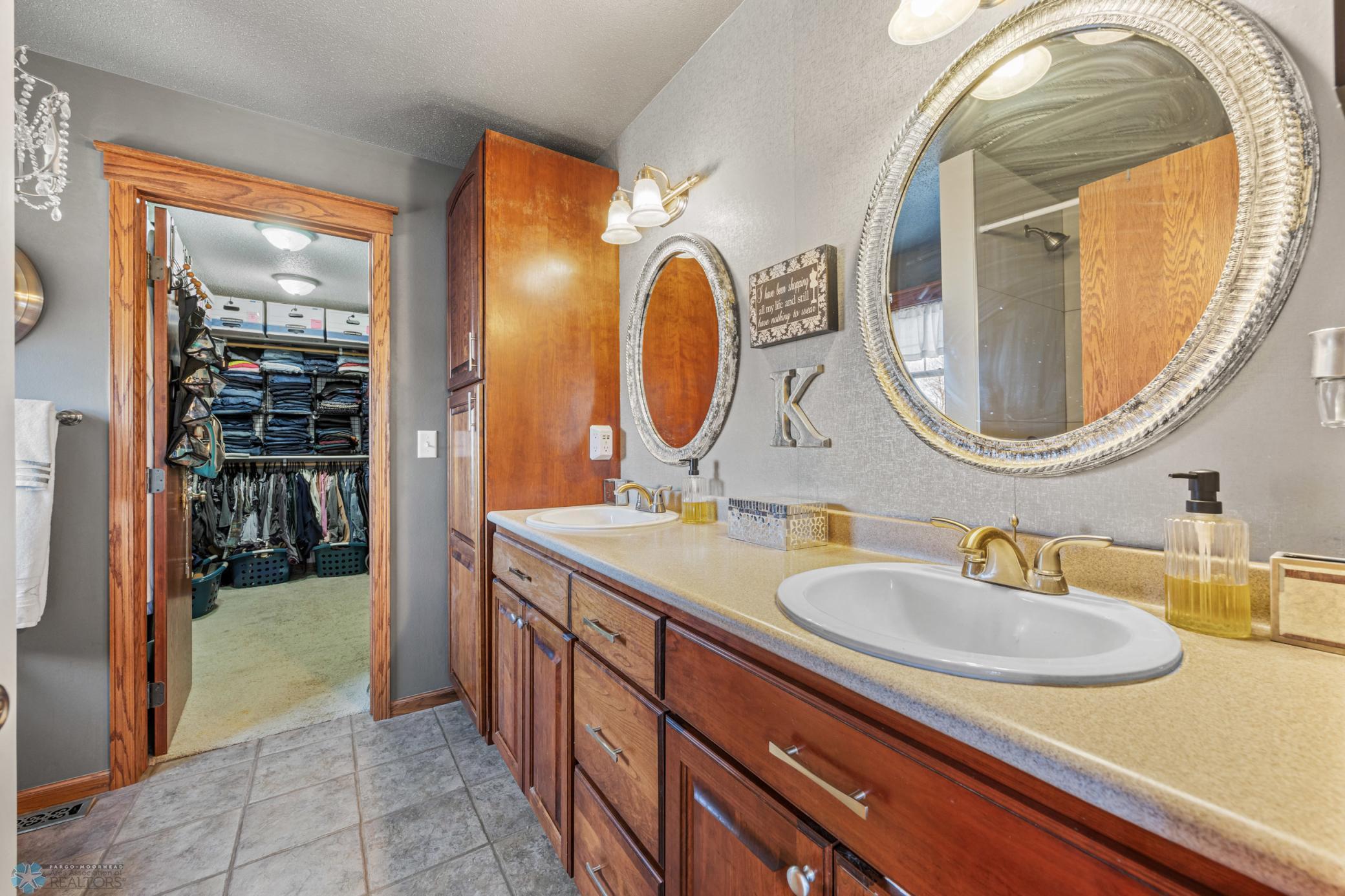 2103 Westgate Drive, Hawley, Minnesota image 24