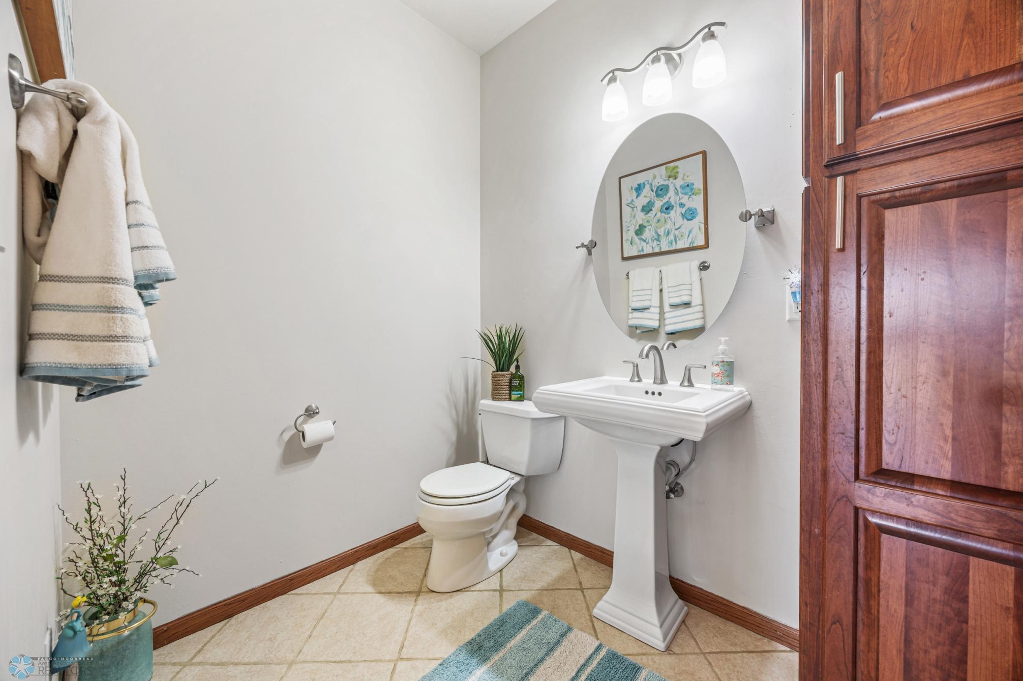 2103 Westgate Drive, Hawley, Minnesota image 21