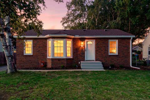 Homes For Sale - 741 Roselawn Avenue<br/> Saint Paul, MN 55117