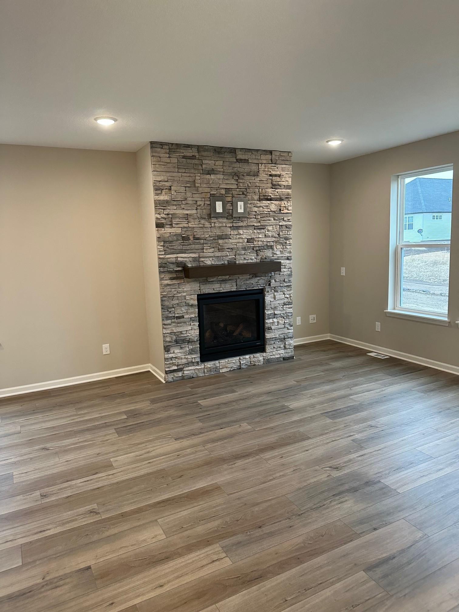14816 Appian Way, Rosemount, Minnesota image 2