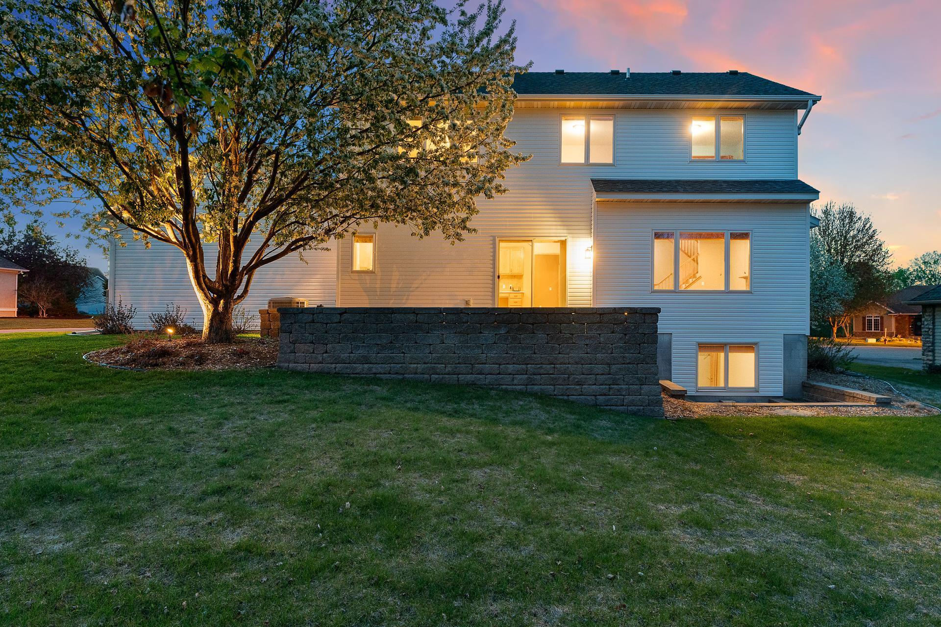 671 Heron Circle, Saint Paul, Minnesota image 9