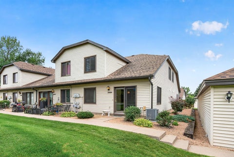 Townhouse For Sale - 548 Auburn Place<br/> Sherburne County, Elk River, MN 55330