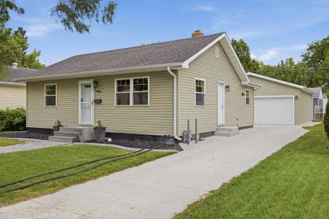 Homes For Sale - 1605 5th Street<br/> Fargo, ND 58103