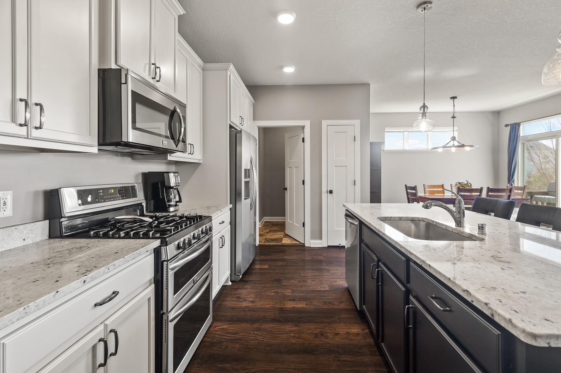 18829 Huntley Trail, Lakeville, Minnesota image 10