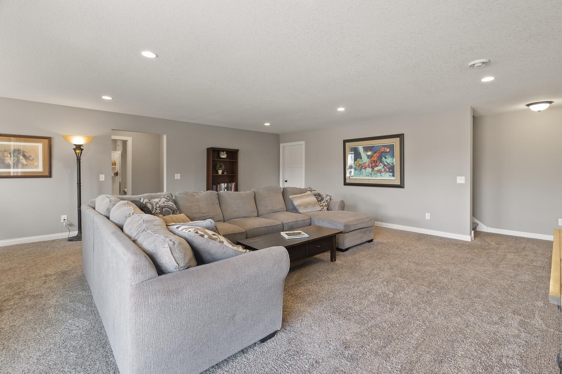 18829 Huntley Trail, Lakeville, Minnesota image 24