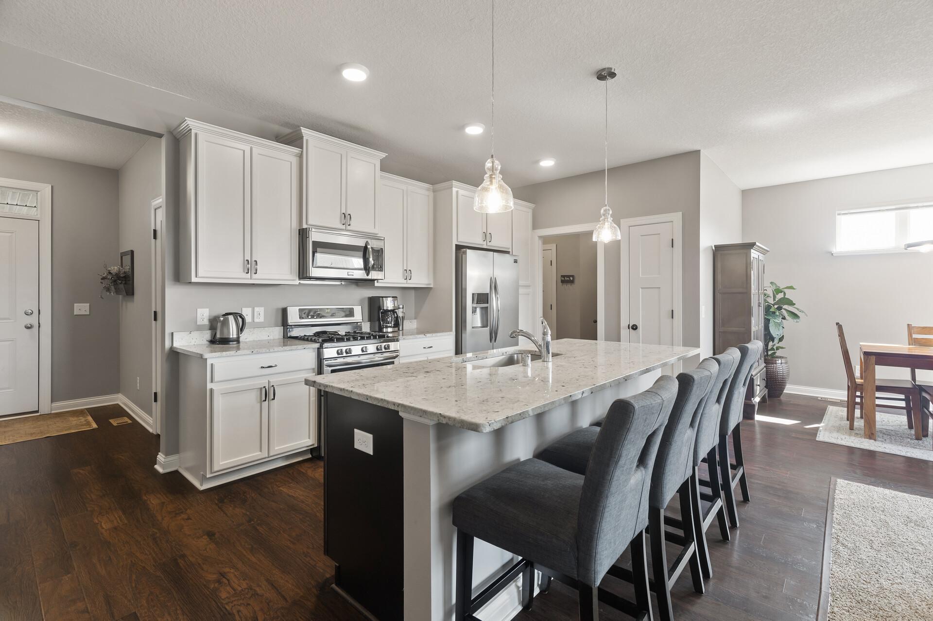 18829 Huntley Trail, Lakeville, Minnesota image 8