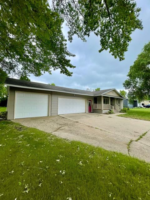 Homes For Sale - 1006 10th Street<br/> Wadena, MN 56482