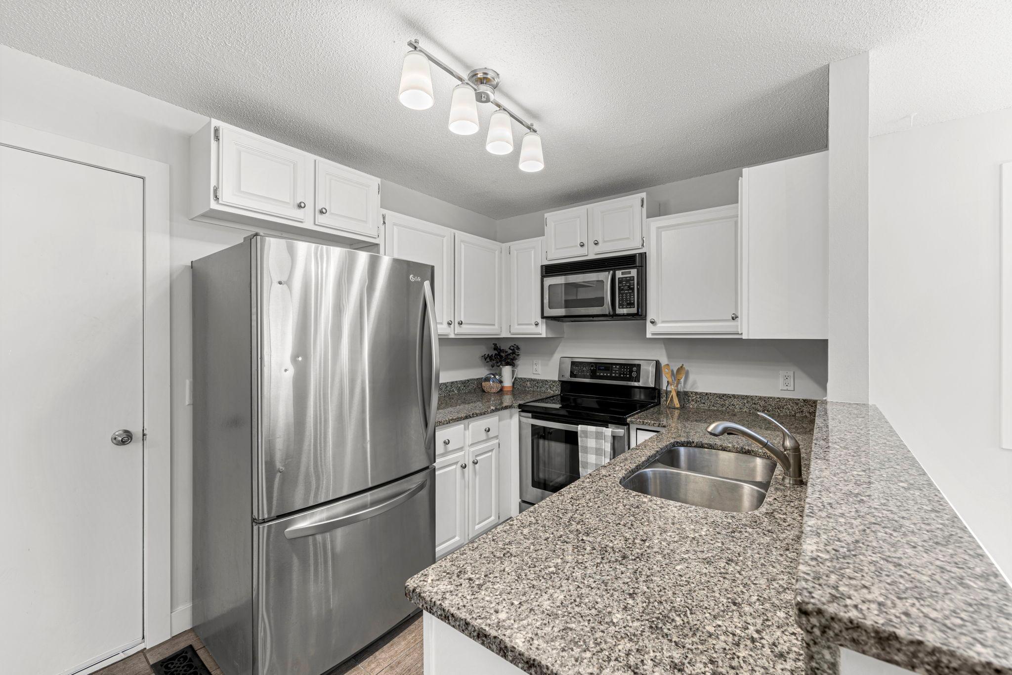 8428 S Pond Trail #41, Champlin, Minnesota image 1