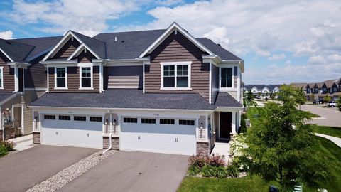 Townhouse For Sale - 1501 Dogwood Lane<br/> Carver, MN 55315