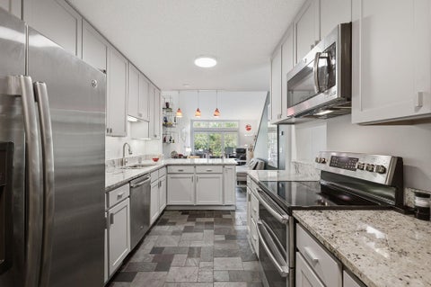 Townhouse For Sale - 2336 19th Avenue<br/> Minneapolis, MN 55418