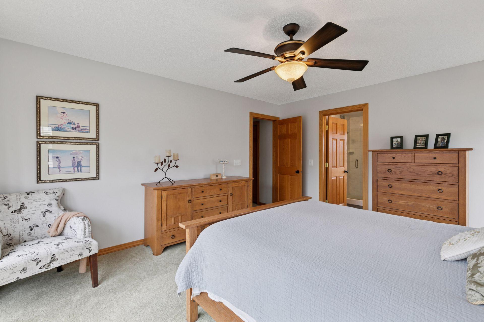 13824 Sunset Lake Drive, Burnsville, Minnesota image 17